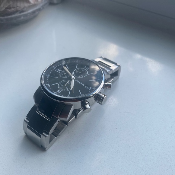 Silver Fossil Watch - Picture 2 of 6